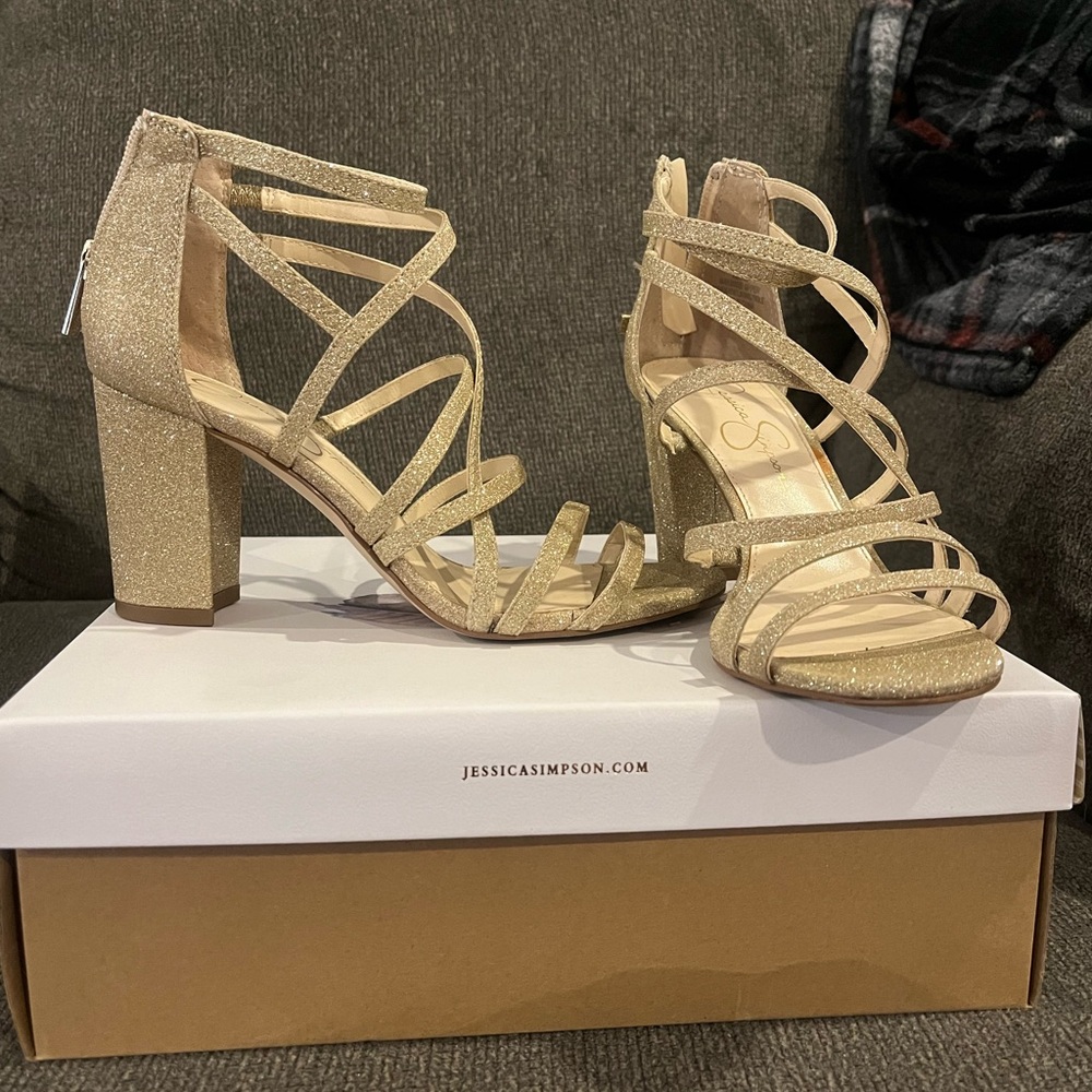 Jessica Simpson Formal Heels Gold Size 7.5